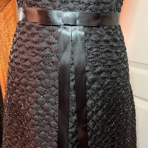 Gorgeous beaded strapless dress - Picture 6 of 9